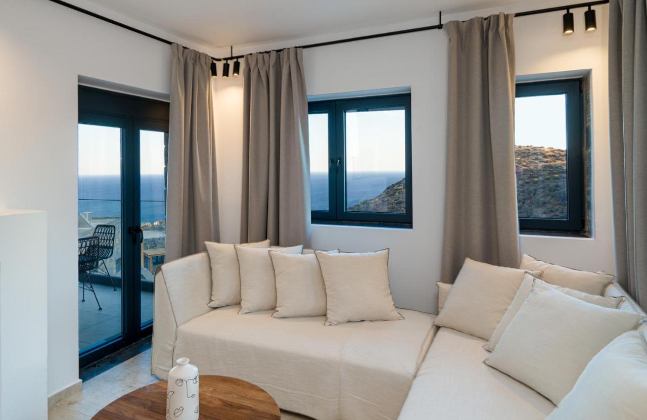 Celine Private Residences Léntas المظهر الخارجي الصورة