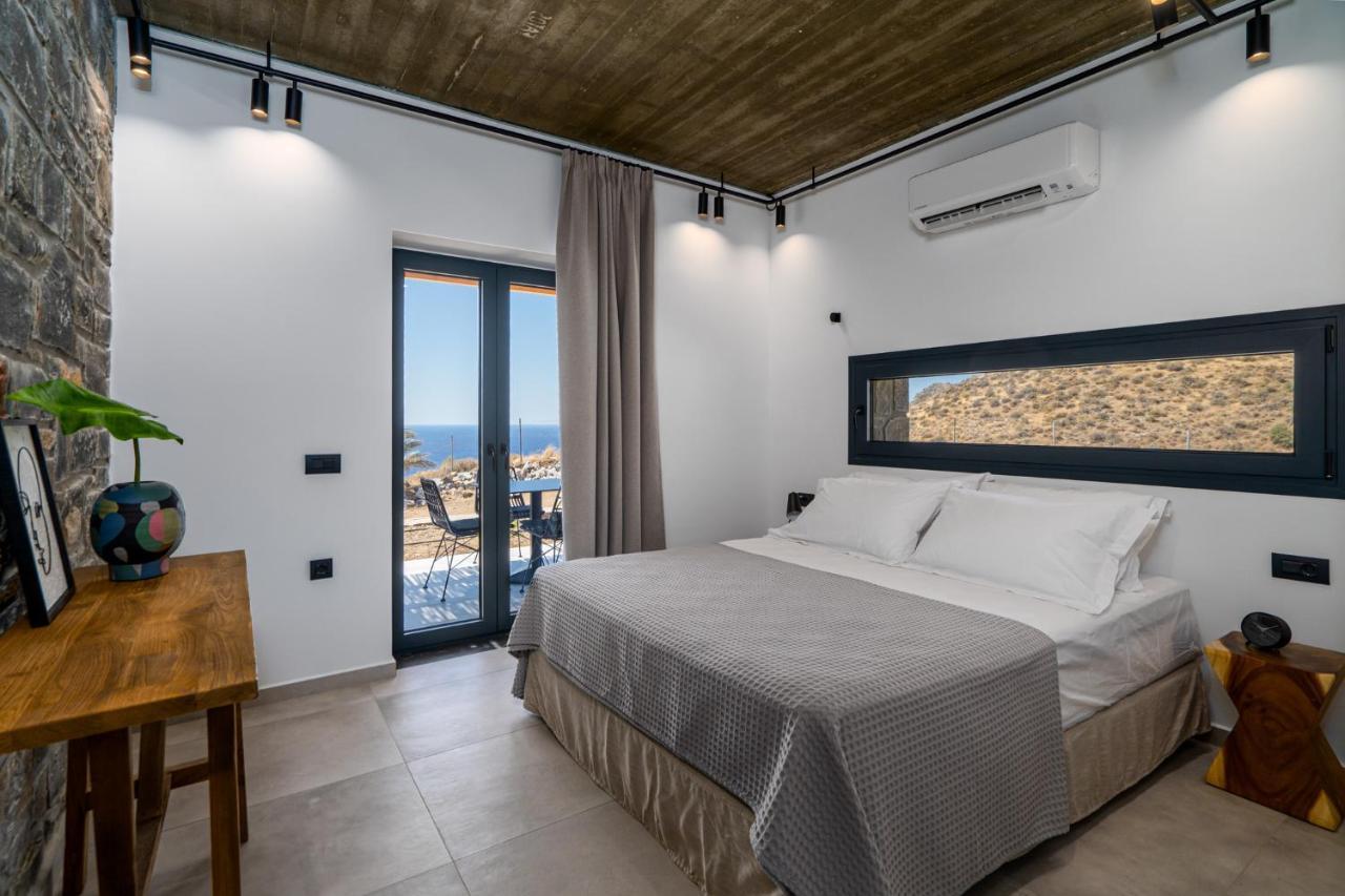 Celine Private Residences Léntas المظهر الخارجي الصورة