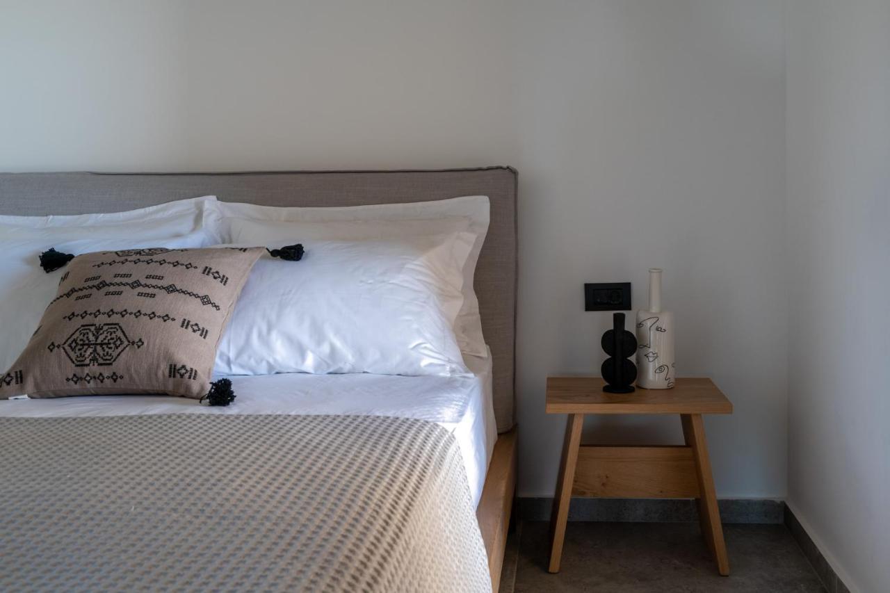 Celine Private Residences Léntas المظهر الخارجي الصورة