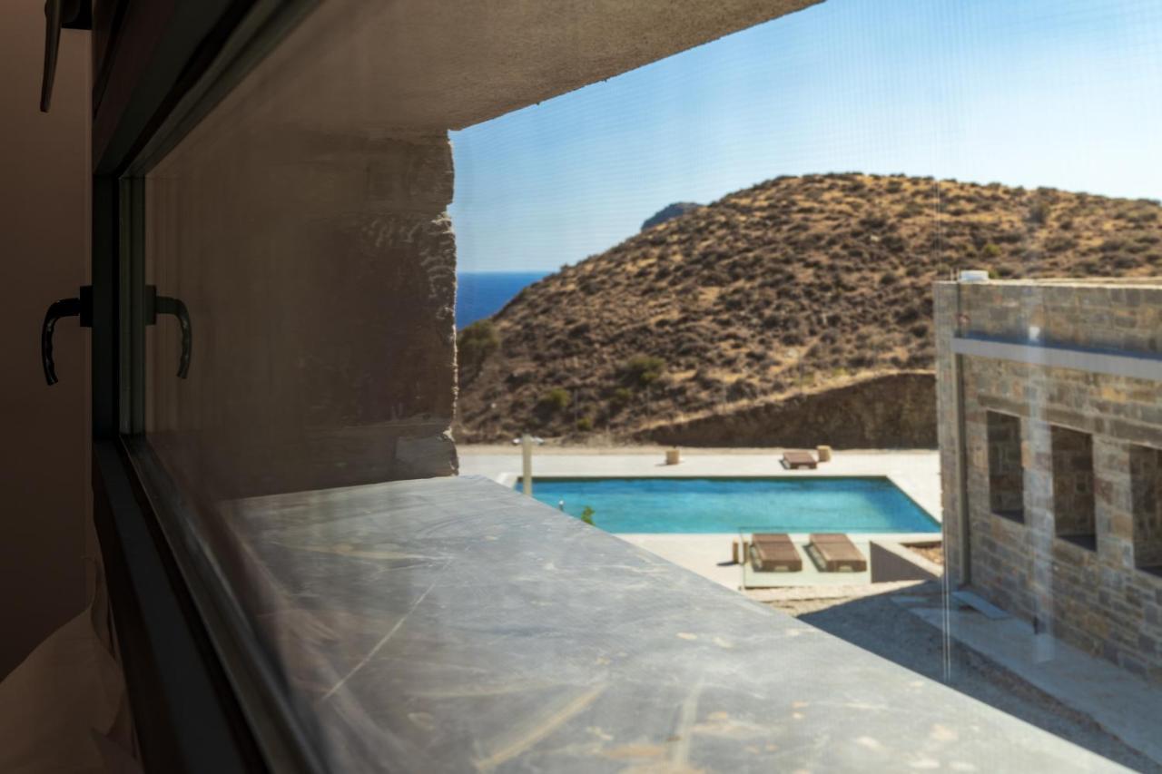 Celine Private Residences Léntas المظهر الخارجي الصورة