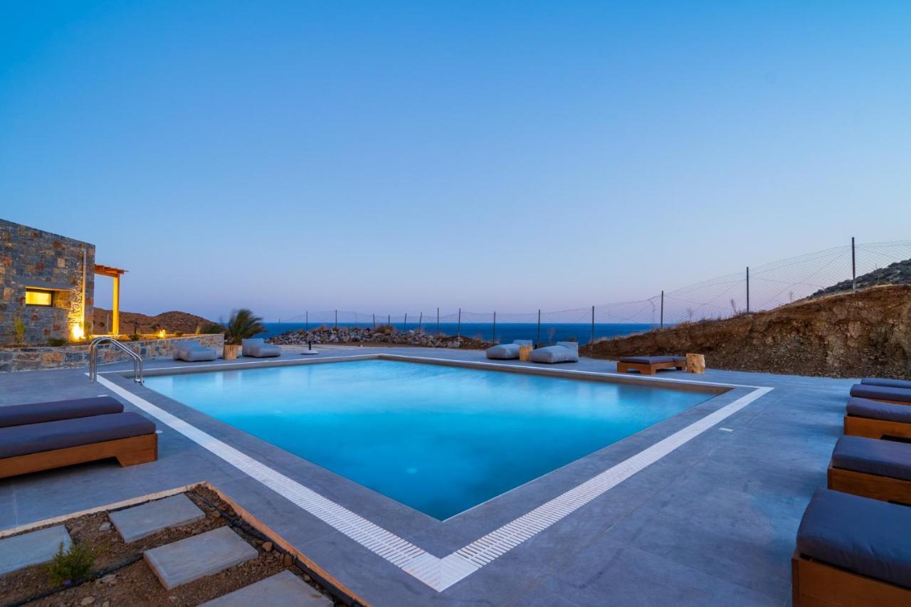 Celine Private Residences Léntas المظهر الخارجي الصورة